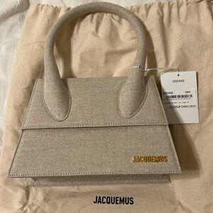 Jacquemus Le Grand Chiquito